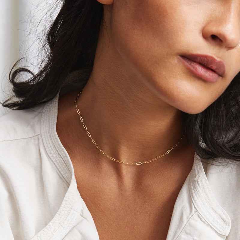 Aureline Necklace - Elegant Ellipse Chain Design for Every Occasion