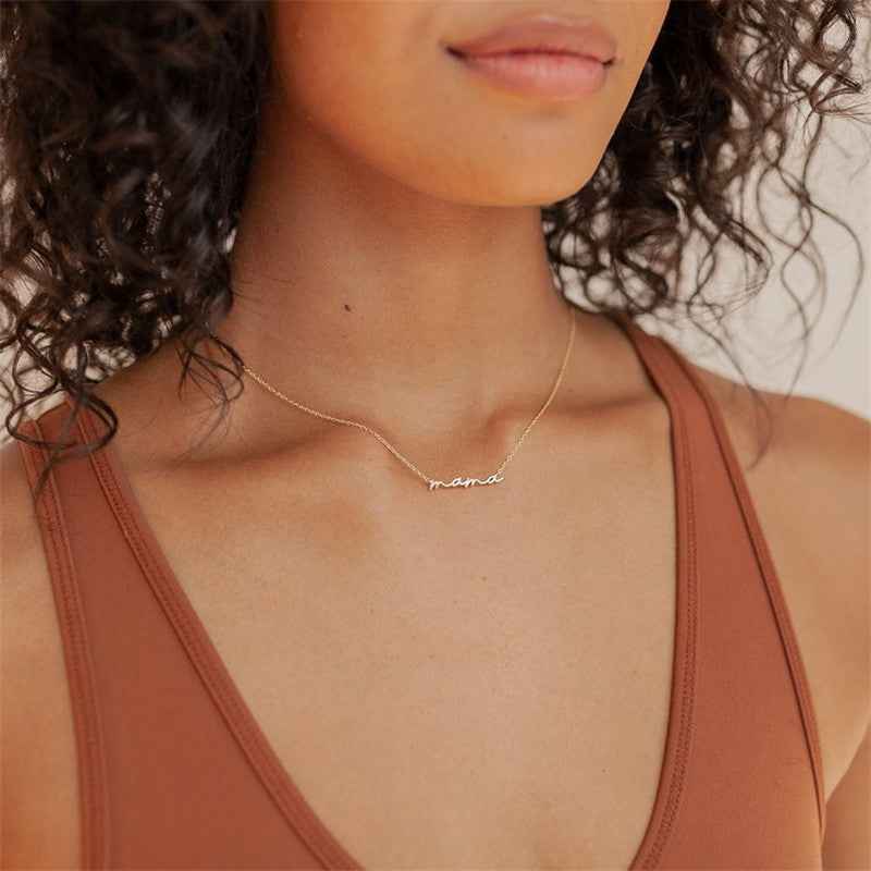 Aurelia Link Necklace Mama Edition - Stylish Tribute Jewelry for Moms