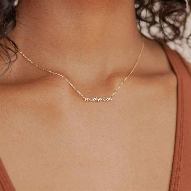 Aurelia Link Necklace Mama Edition - Stylish Tribute Jewelry for Moms