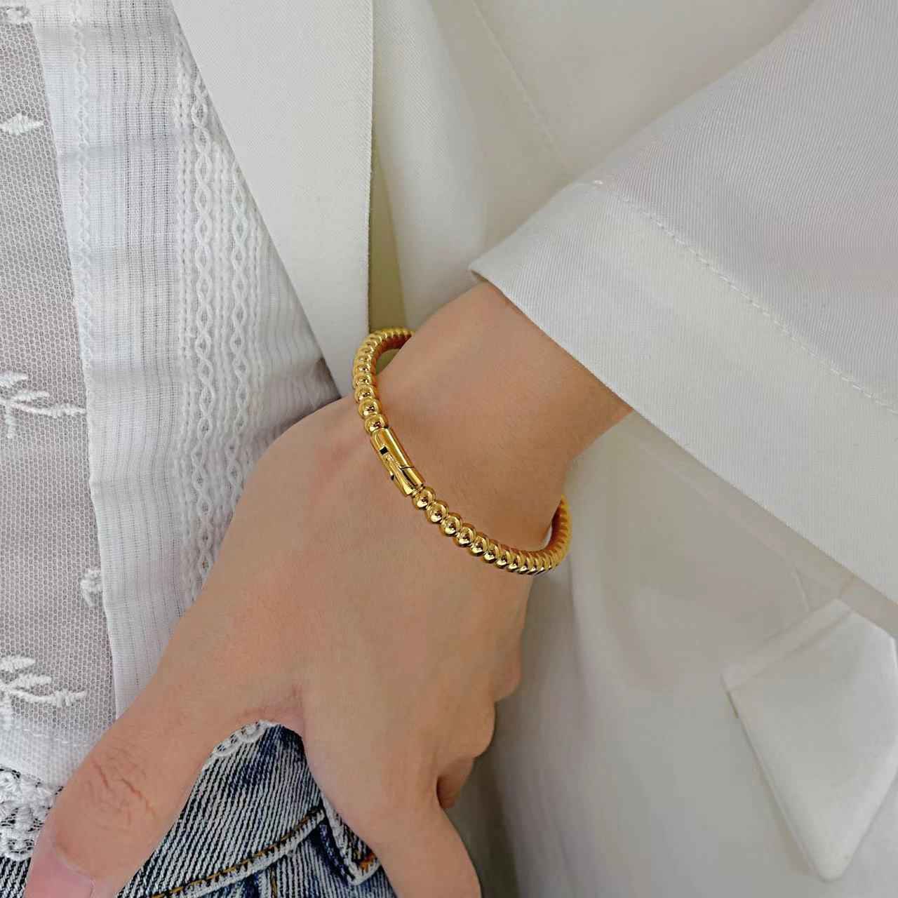 Solis Bead Bracelet: Unique Handmade Jewelry for Every Occasion