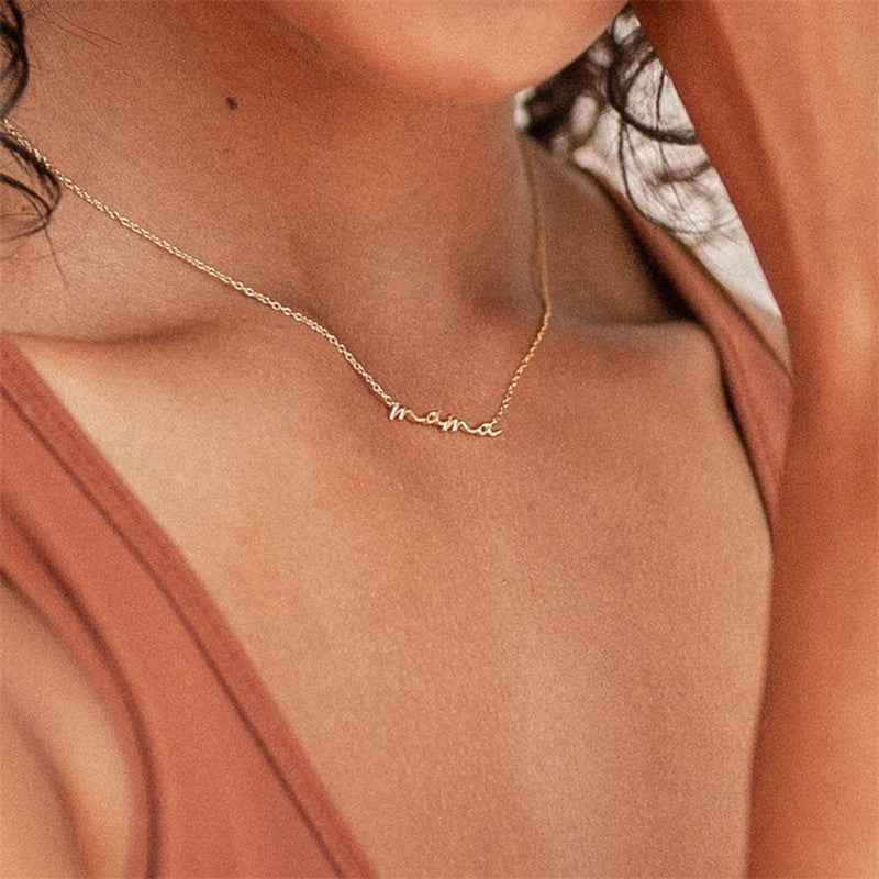 Aurelia Link Necklace Mama Edition - Stylish Tribute Jewelry for Moms