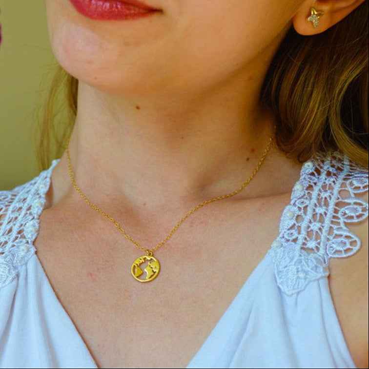Atlas Circle Pendant Necklace for Timeless Elegance
