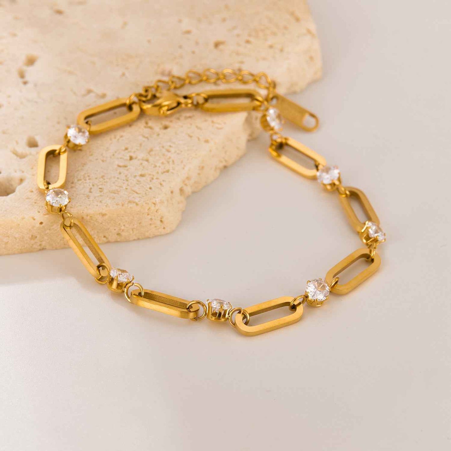 Aluna Link Bracelet - Elegant and Stylish Accessory for Every Occasion