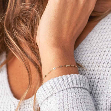 Aurion Gold Chain Bracelet - Elegant Accessory for Every Occasion