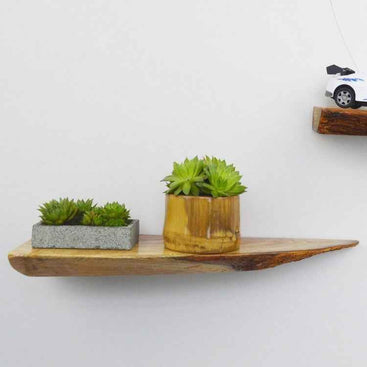 Solid Wood Floating Shelf - Stylish Wall Décor for Functional Living Spaces