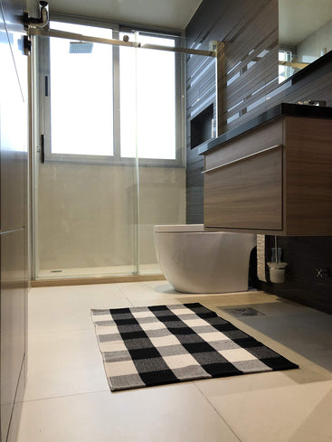 High-quality cotton buffalo plaid rug, designed for comfort and long-lasting use in high-traffic areas.